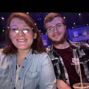 Meet your Posher, Alexis